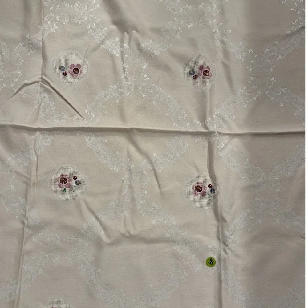 Vintage Pink‎ Embroidered Crochet Lace Damask Tablecloth Square 64